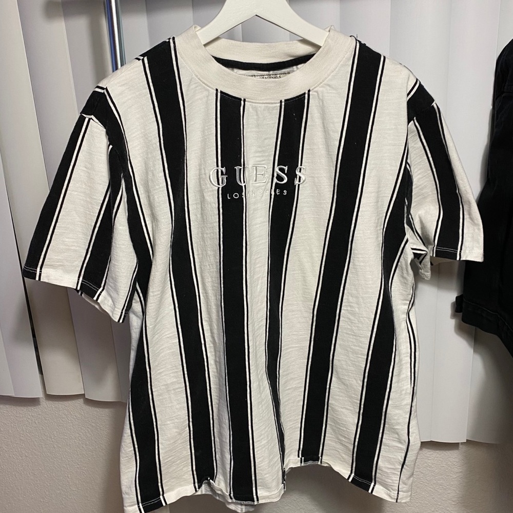 GUESS Original T-Shirt